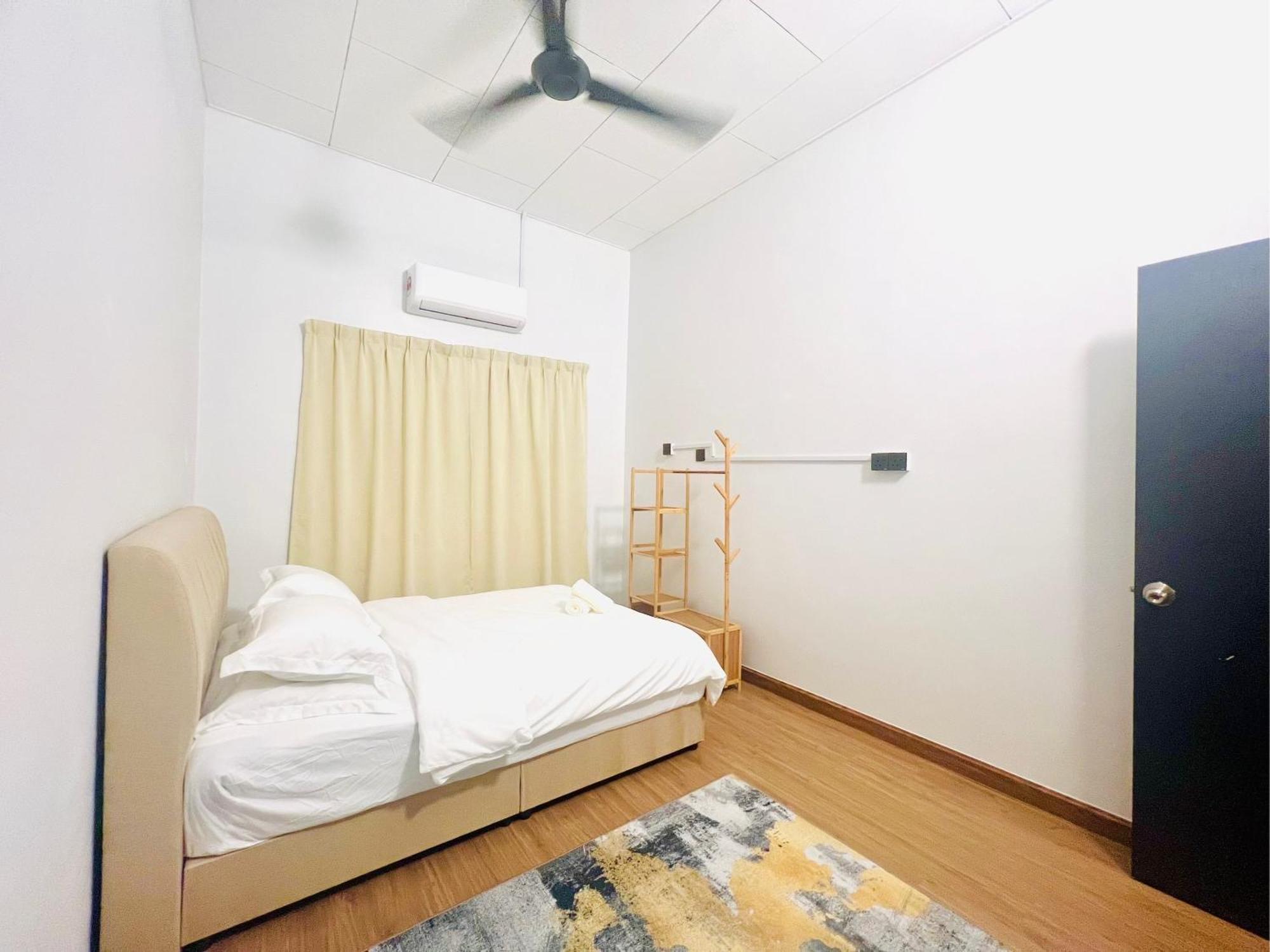 Quayside Cove Homestay - Corner House, Shah Alam Rimbayu Netflix Syok Tv Bbq Exterior photo